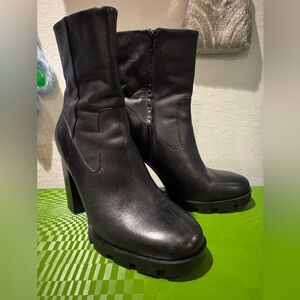 Zara Black Zipper Boots